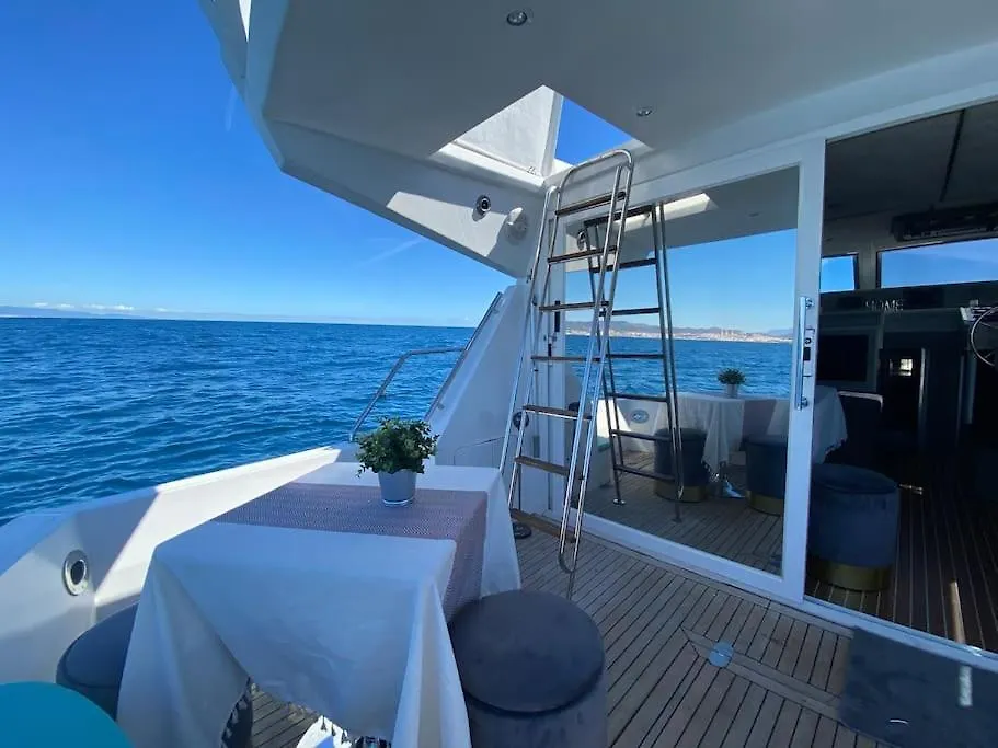 Barco Muy Romantico Con Parking! Sant Adria de Besos Botel